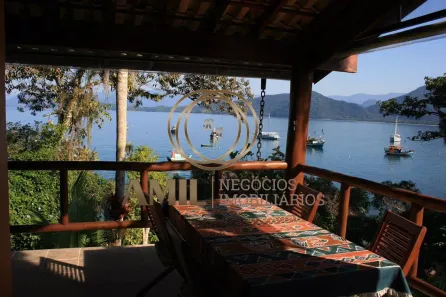 Sobrado com 4 Quartos à venda, 1000m² no Picinguaba, Ubatuba