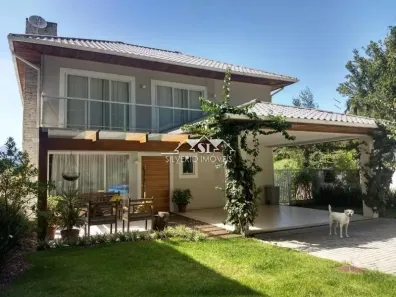 Casa com 5 Quartos à venda, 230m² no Mosela, Petrópolis