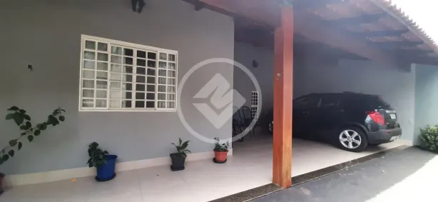 Casa com 3 Quartos à venda, 180m² no Jardim Patrícia, Uberlândia
