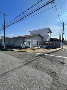 Casa com 3 Quartos à venda, 257m² no Jardim García, Campinas