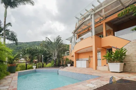 Casa com 3 Quartos à venda, 280m² no Lagoa da Conceição, Florianópolis