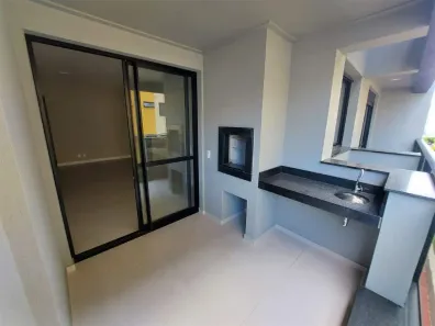 Apartamento com 2 Quartos para alugar, 73m² no Centro, Florianópolis
