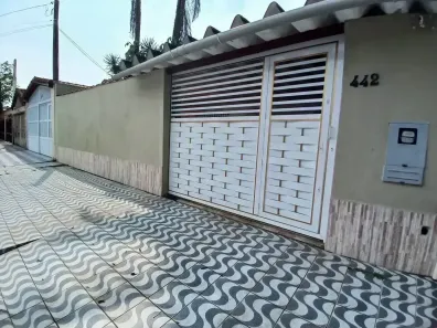 Casa com 3 Quartos à venda, 135m² no Maracanã, Praia Grande