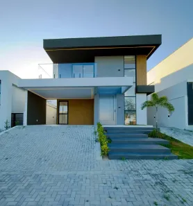 Casa de Condomínio com 4 Quartos à venda, 260m² no Itararé, Campina Grande