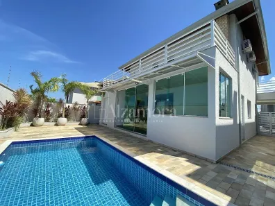 Casa com 4 Quartos à venda, 285m² no Centro, Peruíbe