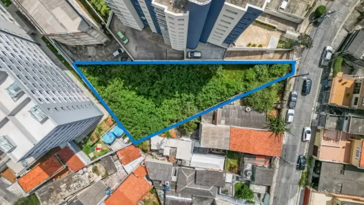 Lote/Terreno à venda, 751m² no Vila Pereira Barreto, São Paulo