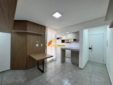 Apartamento com 2 Quartos para alugar, 70m² no São José, Divinópolis