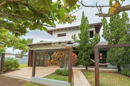 Sobrado com 4 Quartos à venda, 650m² no Torres, Torres
