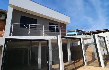 Casa com 2 Quartos à venda, 81m² no Olaria, Canoas