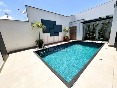 Casa de Condomínio com 3 Quartos à venda, 200m² no Piratininga, Niterói