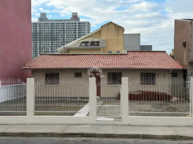 Casa com 2 Quartos à venda, 275m² no Centro, Biguaçu