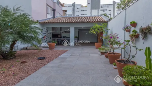 Casa com 3 Quartos à venda, 158m² no Santana, Porto Alegre