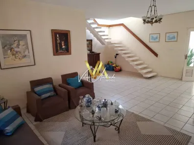 Casa com 4 Quartos à venda, 360m² no Hipódromo, Recife