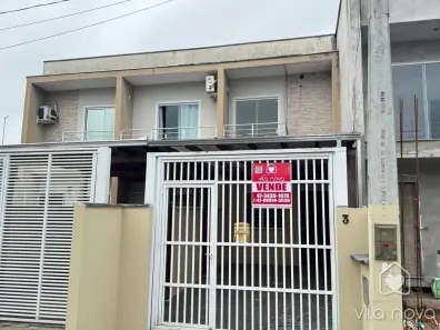 Casa com 2 Quartos à venda, 75m² no Vila Nova, Joinville