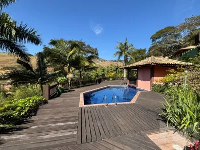 Casa de Condomínio com 4 Quartos à venda, 560m² no Itaipava, Petrópolis