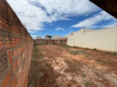 Lote/Terreno à venda, 207m² no Parque das Laranjeiras, Uberaba