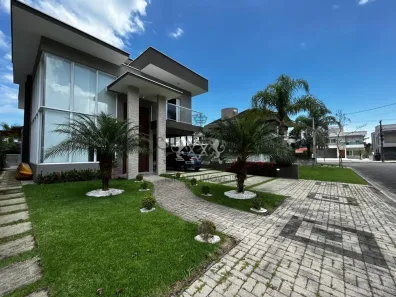Sobrado com 4 Quartos à venda, 36m² no Costa Nova, Caraguatatuba