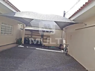 Casa com 3 Quartos à venda, 247m² no Presidente Roosevelt, Uberlândia