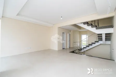 Casa com 3 Quartos à venda, 230m² no Jardim Sabará, Porto Alegre
