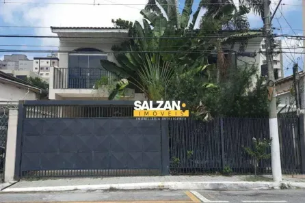 Sobrado com 4 Quartos para alugar, 250m² no Centro, Taubaté