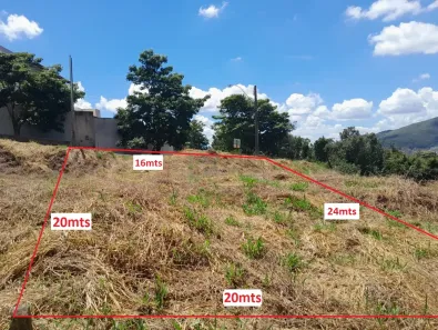 Lote/Terreno à venda, 330m² no Parque San Carlo, Poços de Caldas