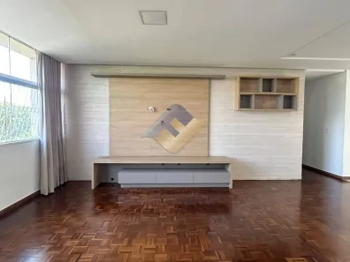 Apartamento com 3 Quartos para alugar, 130m² no Asa Sul, Brasília
