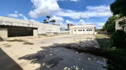 Galpão/Depósito/Armazém para venda ou aluguel, 1270m² no Morumbi, Piracicaba