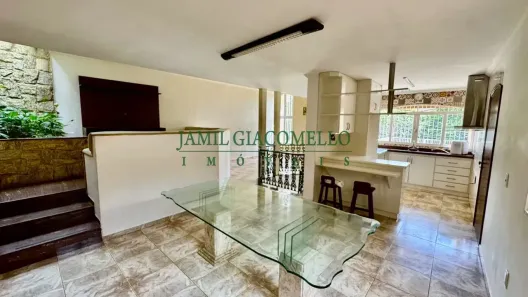 Sobrado com 3 Quartos à venda, 210m² no Vila Maringá, Jundiaí