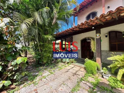 Casa com 4 Quartos à venda, 720m² no Itaipu, Niterói