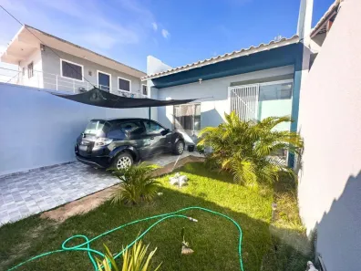 Casa com 2 Quartos à venda, 70m² no Jardim Arco Íris, São Pedro da Aldeia