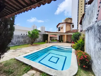 Casa com 4 Quartos à venda, 176m² no Capim Macio, Natal