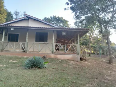 Fazenda/Sítio com 3 Quartos à venda, 1000m² no Condomínio Serra Verde, São Pedro
