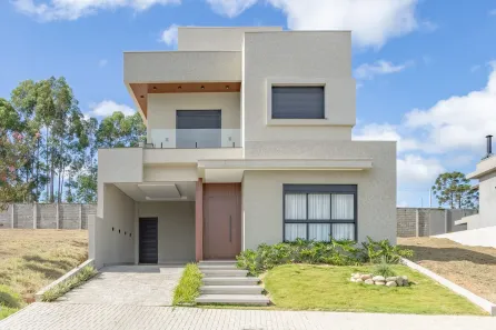 Casa com 3 Quartos à venda, 200m² no Orfãs, Ponta Grossa