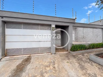 Casa com 2 Quartos para alugar, 130m² no Jardim Campos Verdes, Londrina