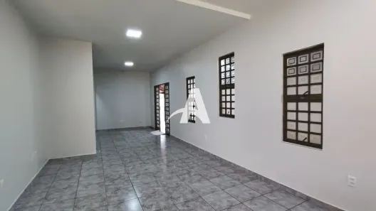 Casa com 3 Quartos para alugar, 120m² no Santa Mônica, Uberlândia