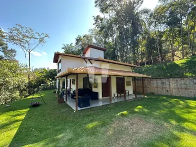 Casa com 3 Quartos para venda ou aluguel, 130m² no Jardins de Petrópolis, Nova Lima
