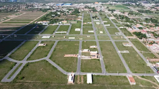 Lote/Terreno à venda, 140m² no Novo Horizonte, Feira de Santana