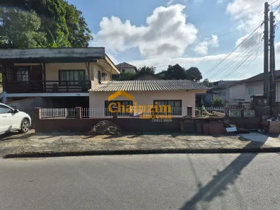 Casa com 2 Quartos para alugar, 100m² no Floresta, Joinville