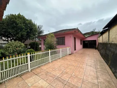 Casa com 3 Quartos à venda, 480m² no Petrópolis, Joinville