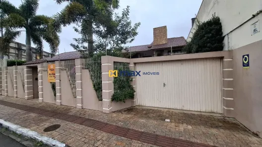 Casa com 4 Quartos para alugar, 372m² no Dom Bosco, Itajaí