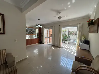 Casa de Condomínio com 3 Quartos à venda, 135m² no Santo Amaro, São Paulo