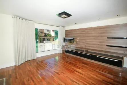 Sobrado com 3 Quartos à venda, 240m² no Jardim, Santo André