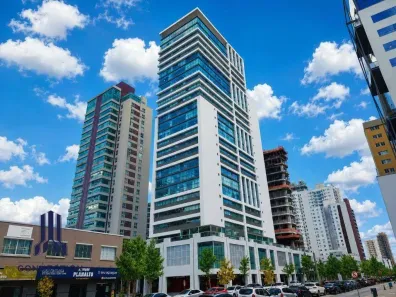 Sala Comercial à venda, 56m² no Vila Izabel, Curitiba