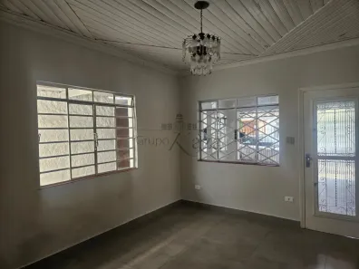 Casa com 2 Quartos para alugar, 129m² no Monte Castelo, São José dos Campos