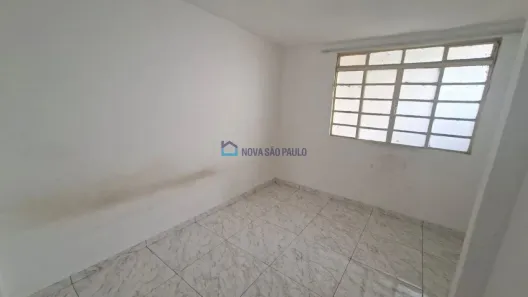 Casa com 2 Quartos para alugar, 60m² no Vila Gumercindo, São Paulo
