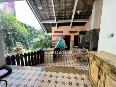 Sobrado com 4 Quartos à venda, 500m² no Vila Curuçá, Santo André