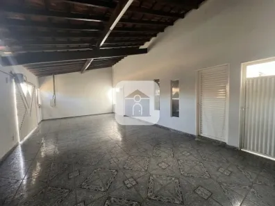 Casa com 2 Quartos à venda, 250m² no Milenium, Araguari