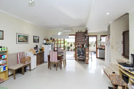 Casa de Condomínio com 3 Quartos à venda, 150m² no Hípica, Porto Alegre