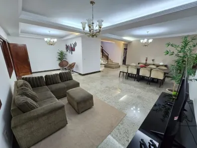 Casa com 4 Quartos para alugar, 450m² no Letícia, Belo Horizonte