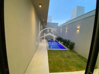 Casa de Condomínio com 3 Quartos à venda, 150m² no Grand Ville, Uberlândia
